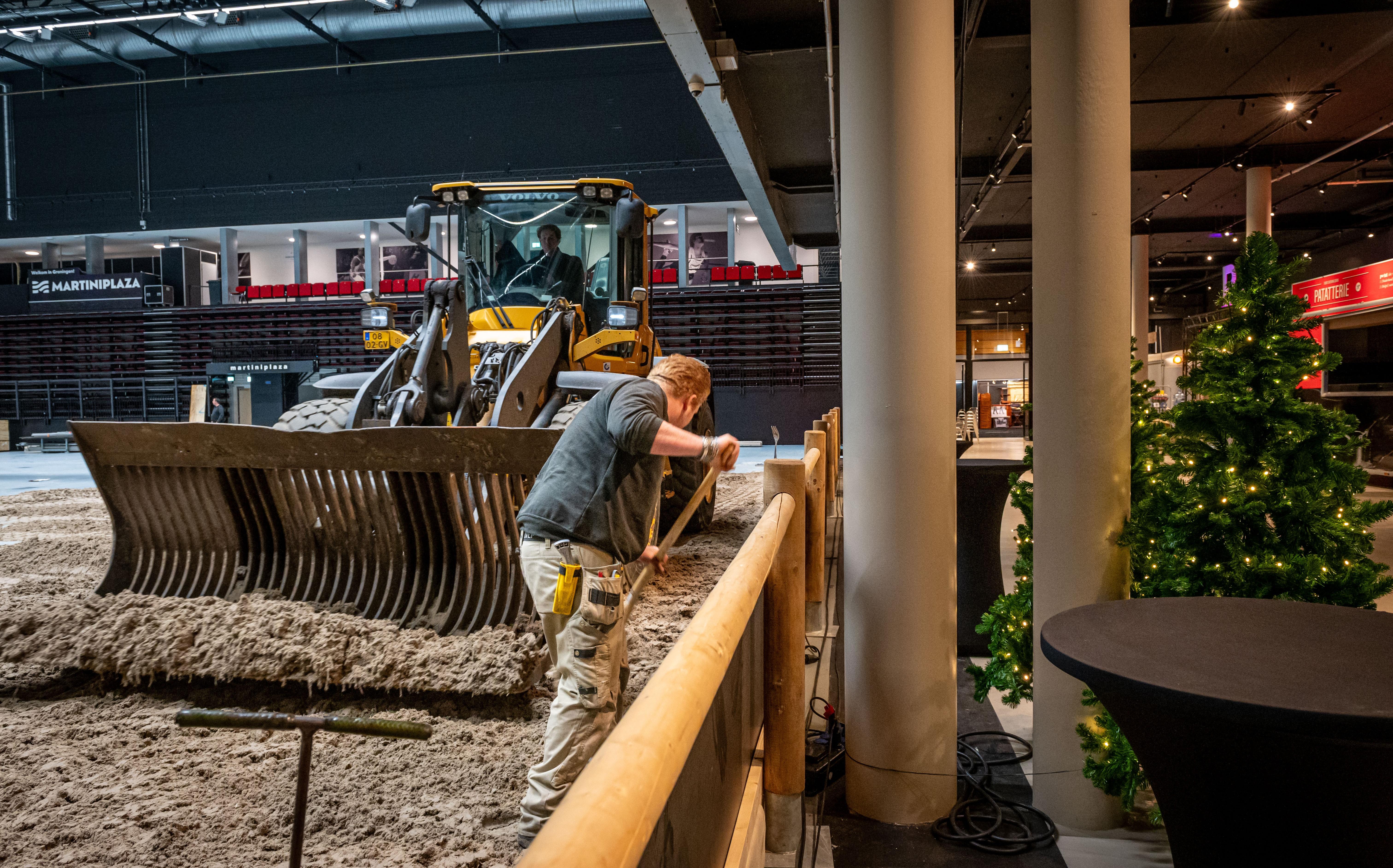 Martiniplaza Groningen Omgetoverd Tot Manege Voor Internationaal