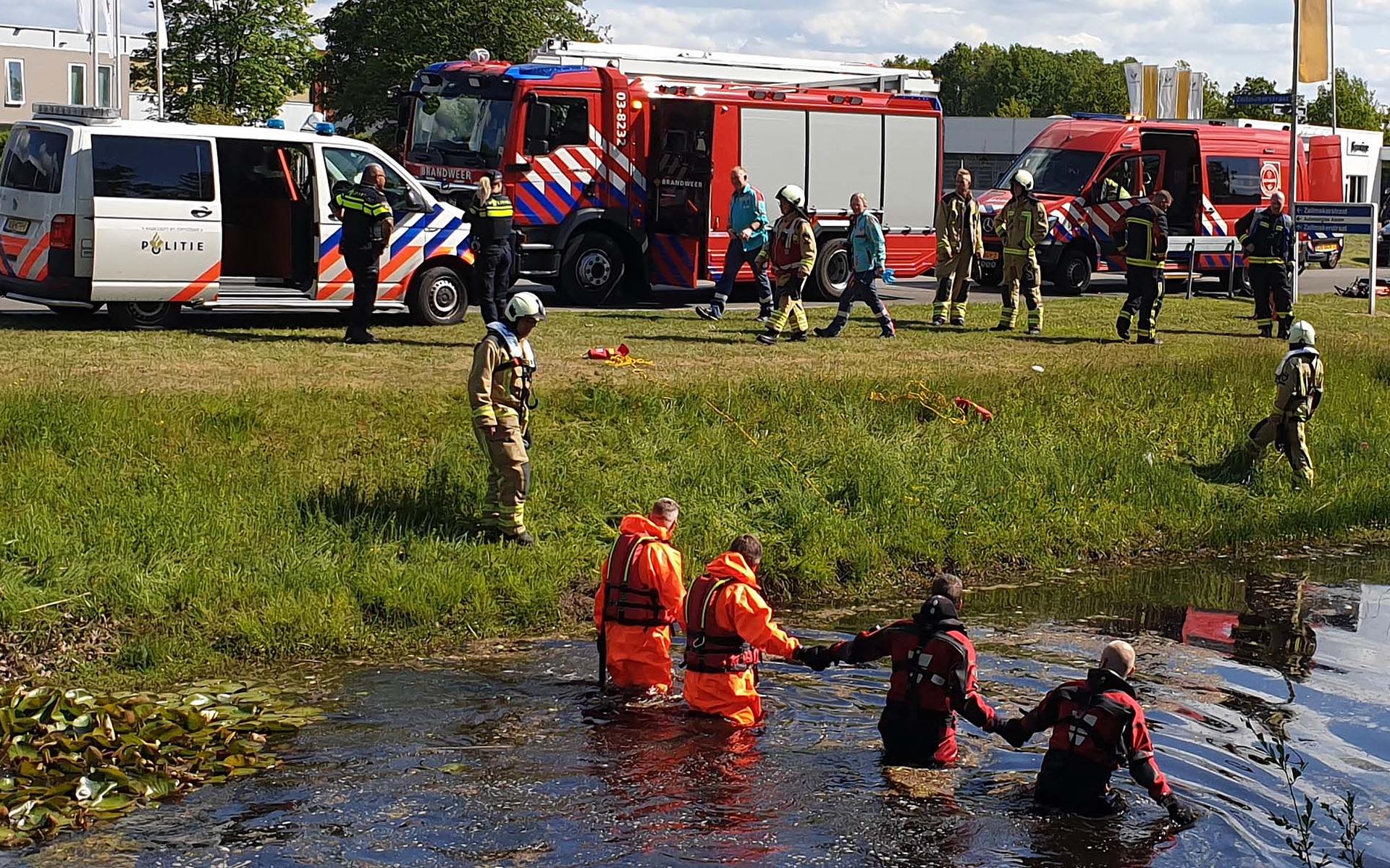 Brandweer Rukt Groots Uit Voor Kinderjasje In Water In Assen Dagblad