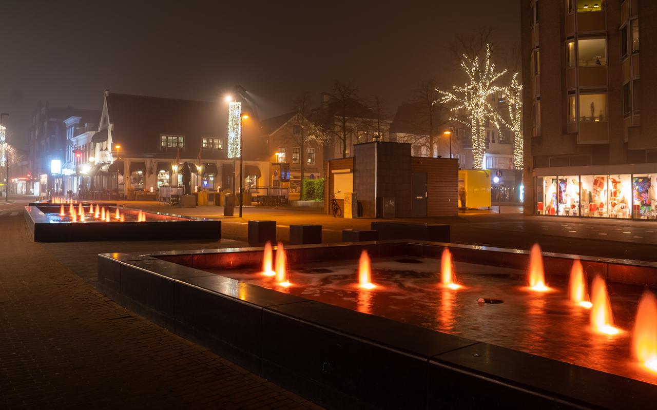 Ook dit jaar geven de fonteinen aan de Eiermarkt oranje licht in het kader van Orange the World.