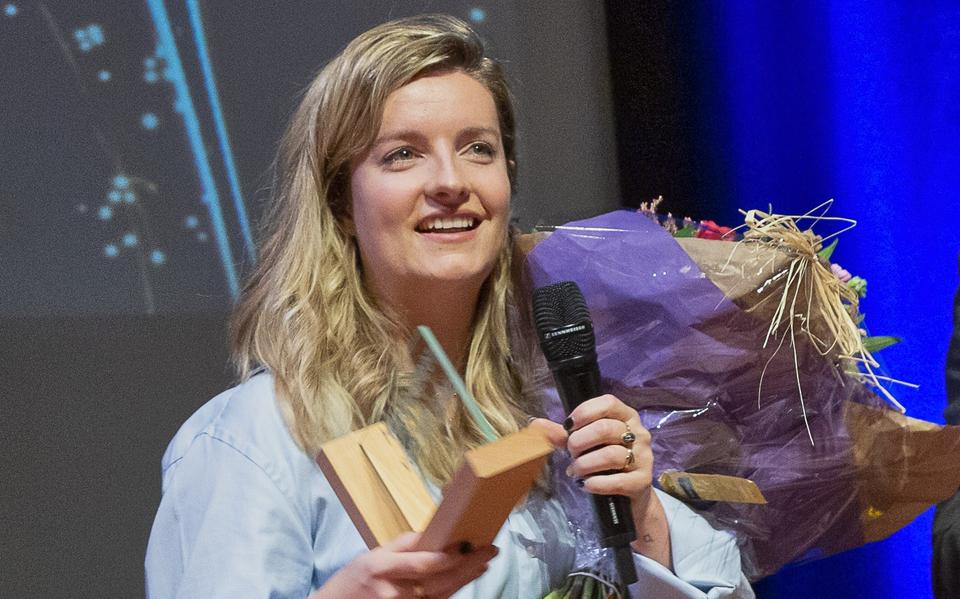 Politiek verslaggever Merel Ek is Hoogevener van het jaar. 'Hoogeveen is zo mooi, juist door al die