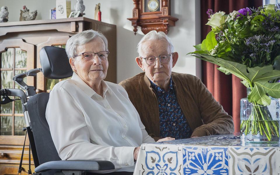 Tinie en Karst Koopman zijn na 65 jaar huwelijk nog altijd dol op elkaar. 