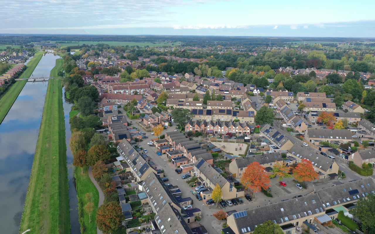In Hoogeveen is de wijk Kattouw op dit moment in beeld als een mogelijke plek waar aquathermie met water an de Hoogeveensche Vaart een rol zou kunnen gaan spelen. In Hoogeveen is de wijk Kattouw op dit moment in beeld als een mogelijke plek waar aquathermie met water an de Hoogeveensche Vaart een rol zou kunnen gaan spelen.