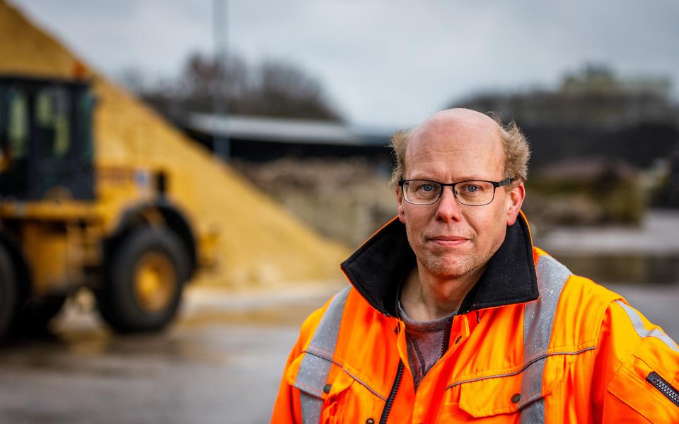Ondernemer Jan Mark Oosterhuis uit Nijeveen is directeur van Op- en Overslag Meppel.