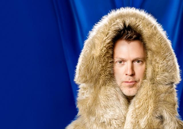 Max van den Burg met try-out in daktheater Vledder