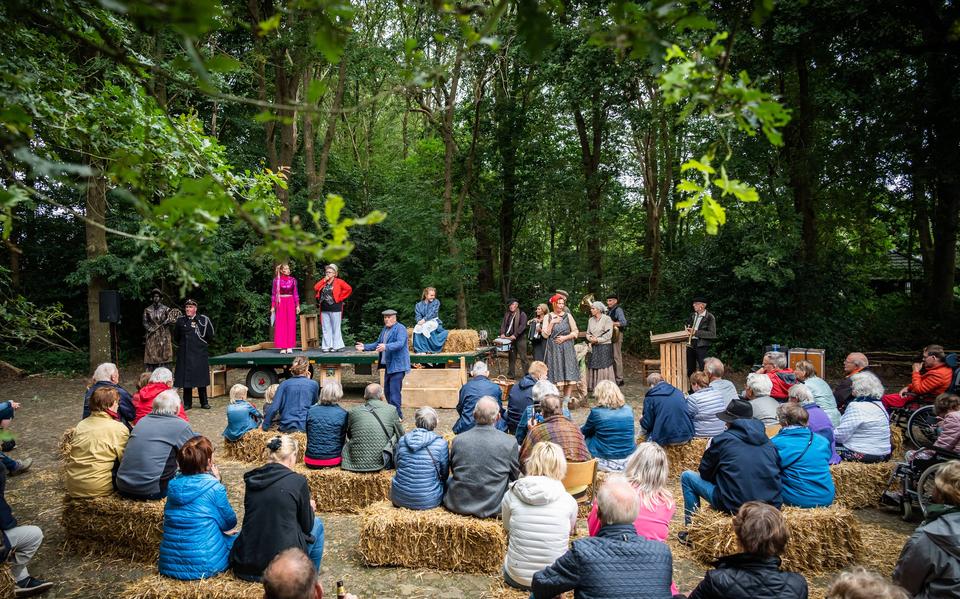 In 2021 werd als tussendoortje het wagenspel De wraak van Mina Koes gespeeld, met een première in Echten.