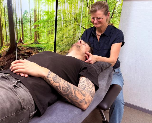 Een piep, ruis, brom of zoem in het hoofd? Sandra Posthumus uit Havelte helpt al tien jaar mensen me