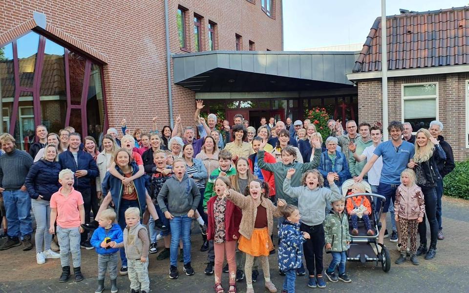 Leerlingen, ouders en onderwijzend personeel van odbs 't Echtenest in Echten moesten de afgelopen jaren al opkomen voor het voortbestaan van hun kleine school.
