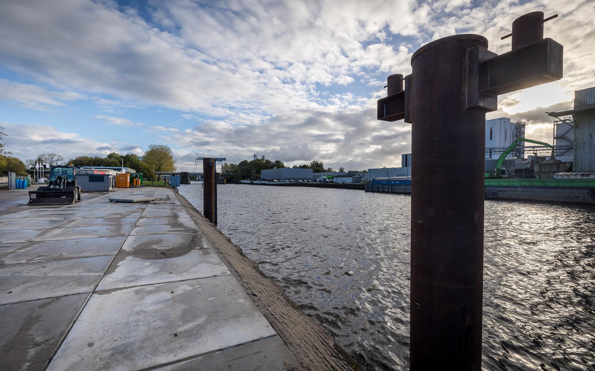 Asielboot voor noodcrisisopvang in Meppel steekt te diep - Dagblad van