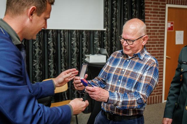 Jan Santing uit Wapse krijgt postuum militaire onderscheiding. ‘Hij zou er zelf nooit om gevraagd he
