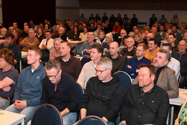 Eerste Wolder Haringparty moet ondernemers verder verbinden