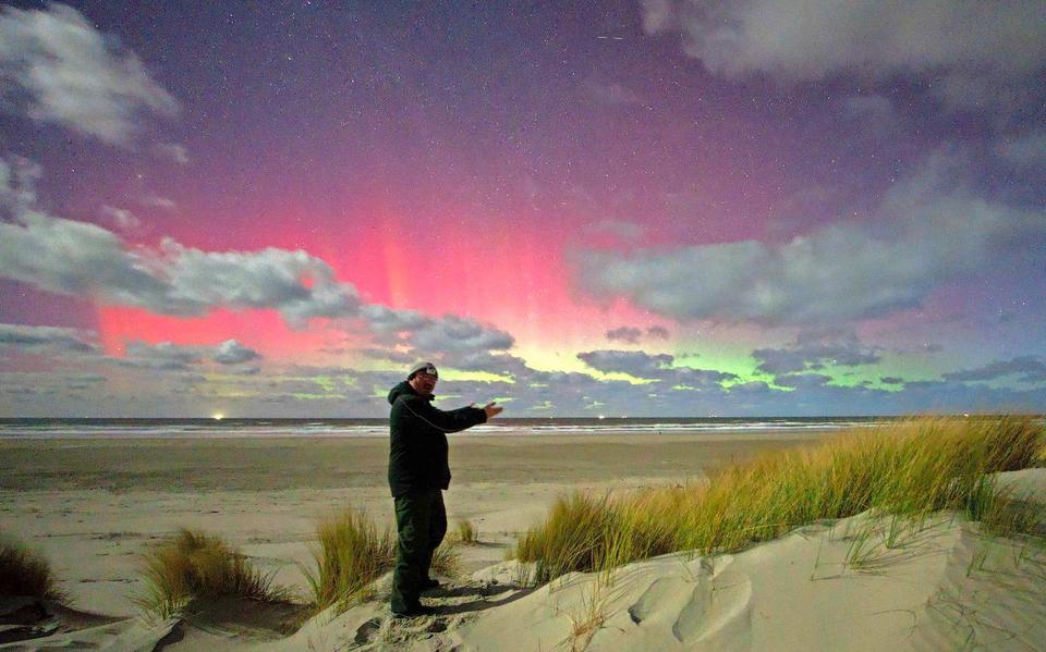 Het noorderlicht was op verschillende plaatsen in ons land, zoals hier op Terschelling, goed te zien.