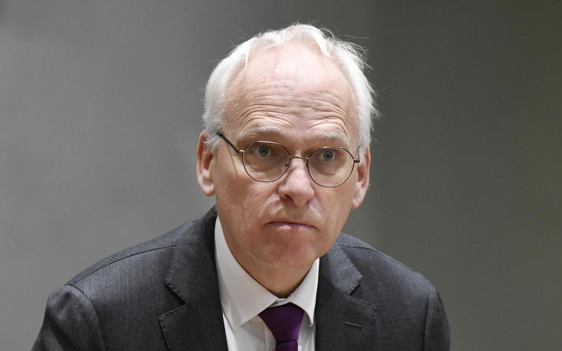Minister Piet Adema.