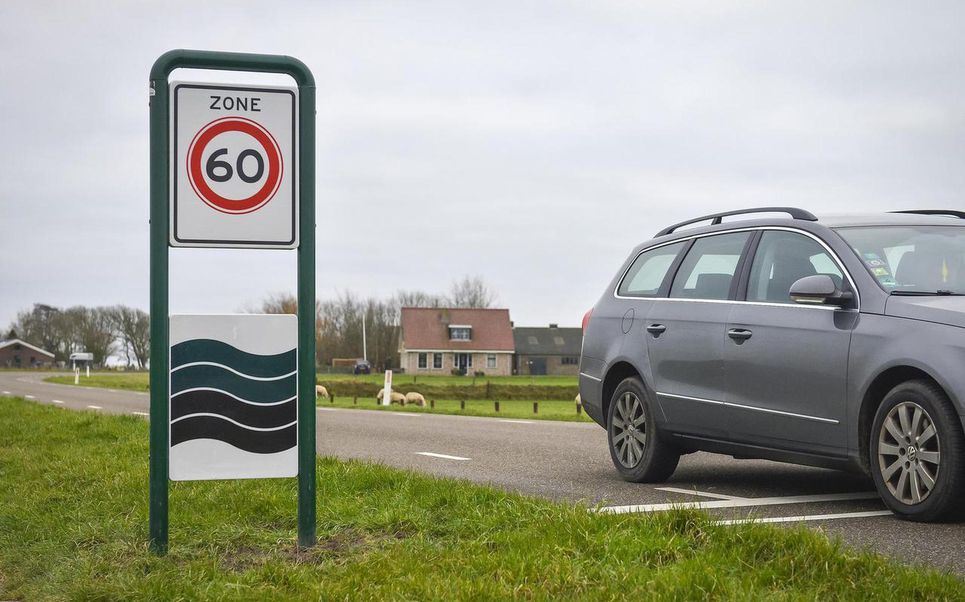 Ook op de Hoornderweg is de maximumsnelheid nu teruggebracht naar 60 kilometer per uur.
