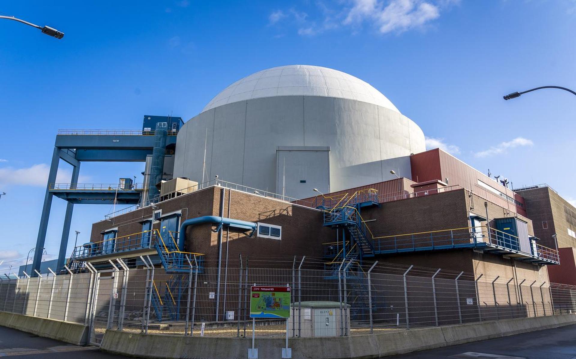 De kerncentrale Borssele krijgt gezelschap van nog twee kernreactoren, als het aan het kabinet ligt. foto ANP/LEX VAN LIESHOUT