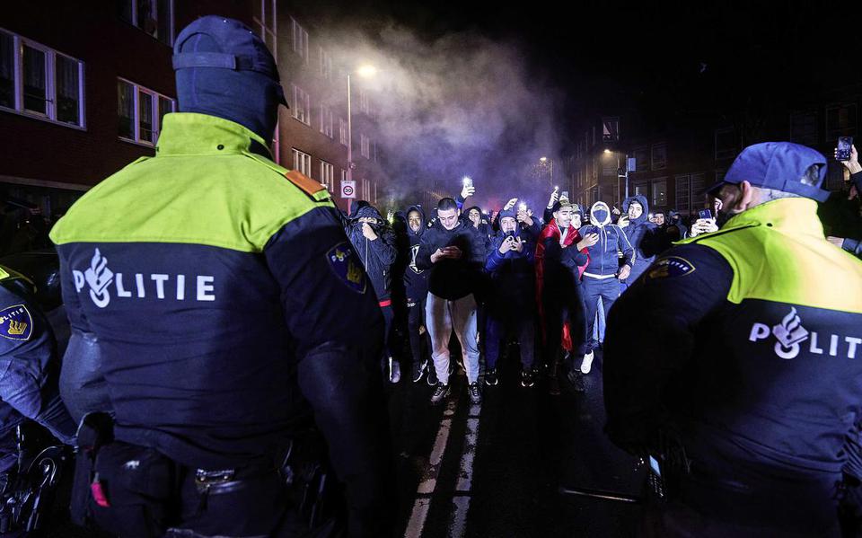 Politie Helemaal Klaar Met Rellen Na Zeges Marokko Op WK. 'Vuurwerk ...