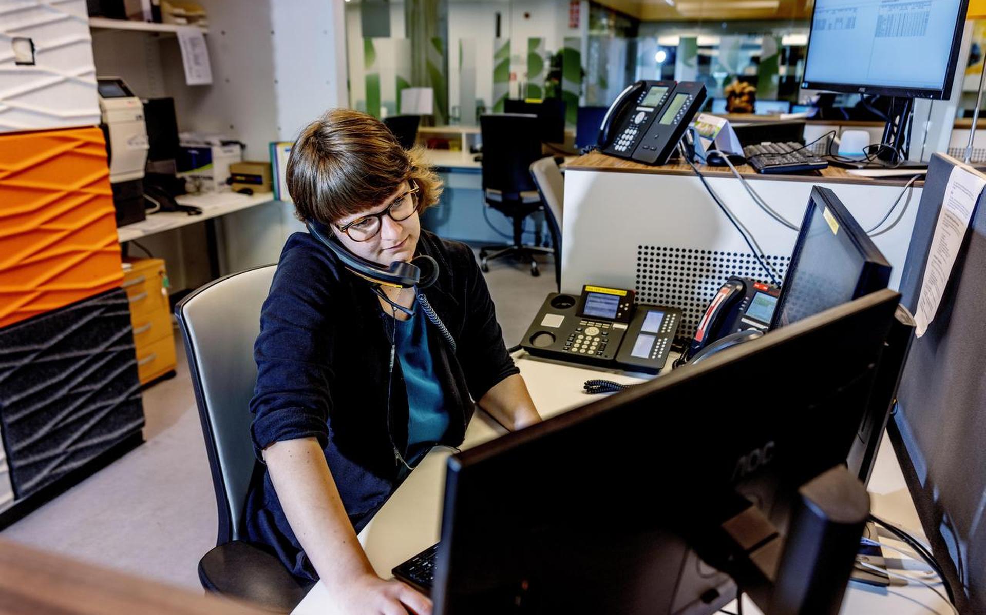Annemarije van Duijn krijgt aanmerkelijk meer telefoontjes te verhapstukken van niet urgente gevallen.