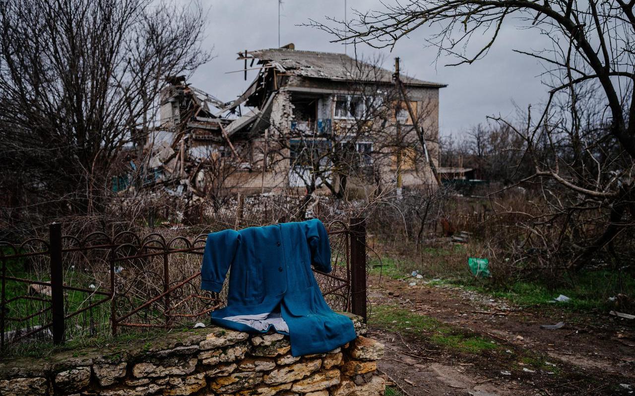 This photograph taken on December 30, 2022, shows a destroyed house in the village of Davydiv Brid, in Kherson region, amid the Russian invasion of Ukraine.
Dimitar DILKOFF / AFP This photograph taken on December 30, 2022, shows a destroyed house in the village of Davydiv Brid, in Kherson region, amid the Russian invasion of Ukraine.
Dimitar DILKOFF / AFP