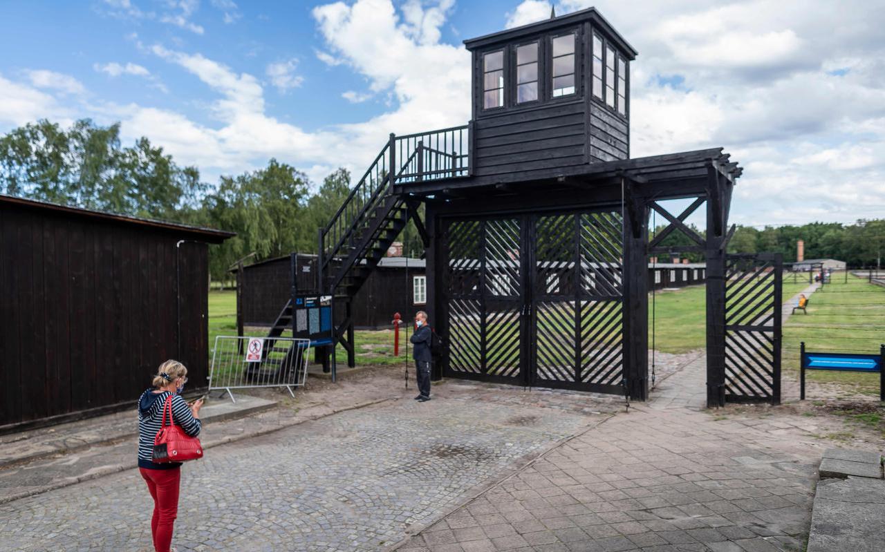 Ter illustratie: De ’poort des doods’ van concentratiekamp Stutthof.