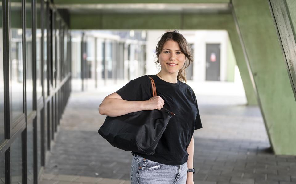 Examenleerling Meike Nijwening uit Assen: 'Er is wel een spanning, maar dat moet de pret niet bederven!'