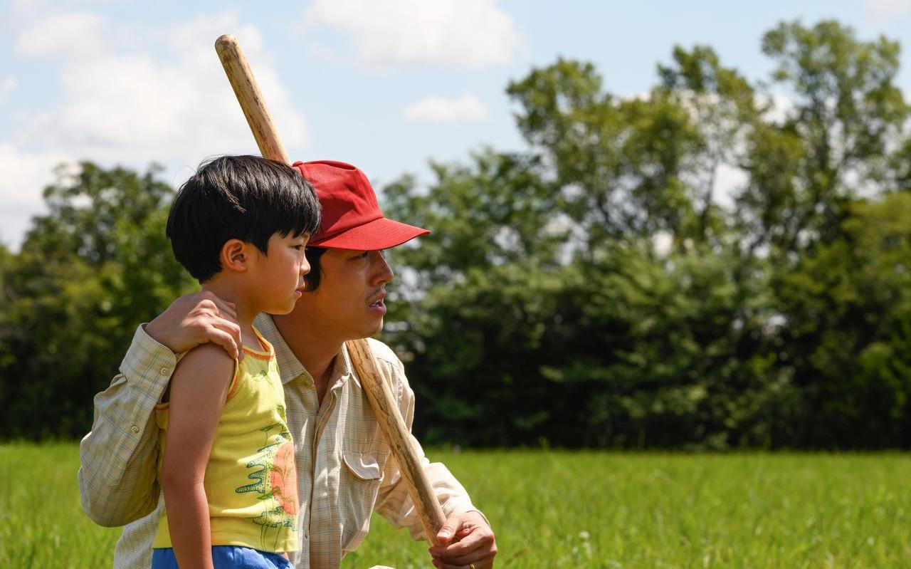 'Minari' is de vijfde film van regisseur Lee Isaac Chung. 'Minari' is de vijfde film van regisseur Lee Isaac Chung.