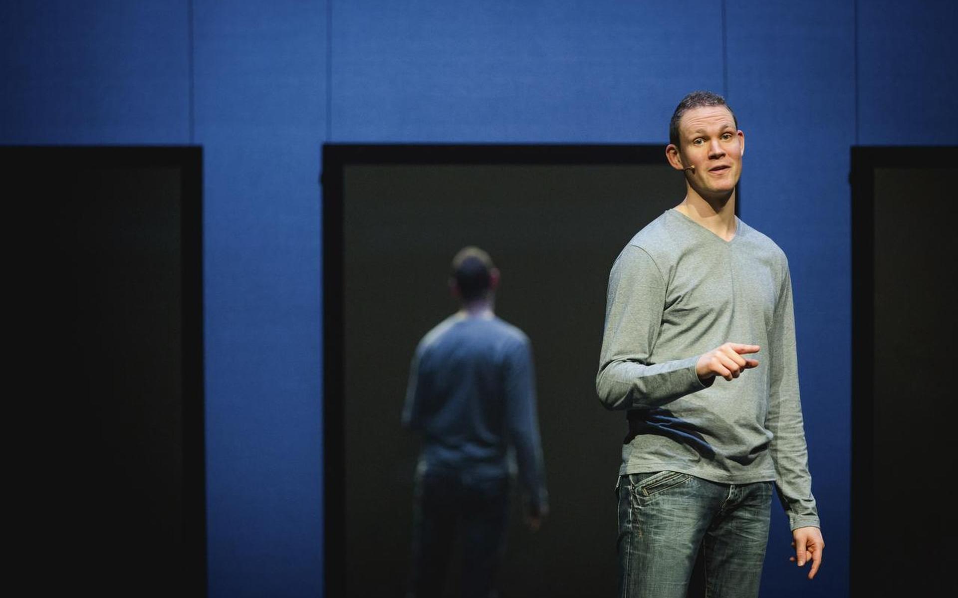 Cabaretier Tim Fransen: Grappend het bestaan verlichten - Dagblad van