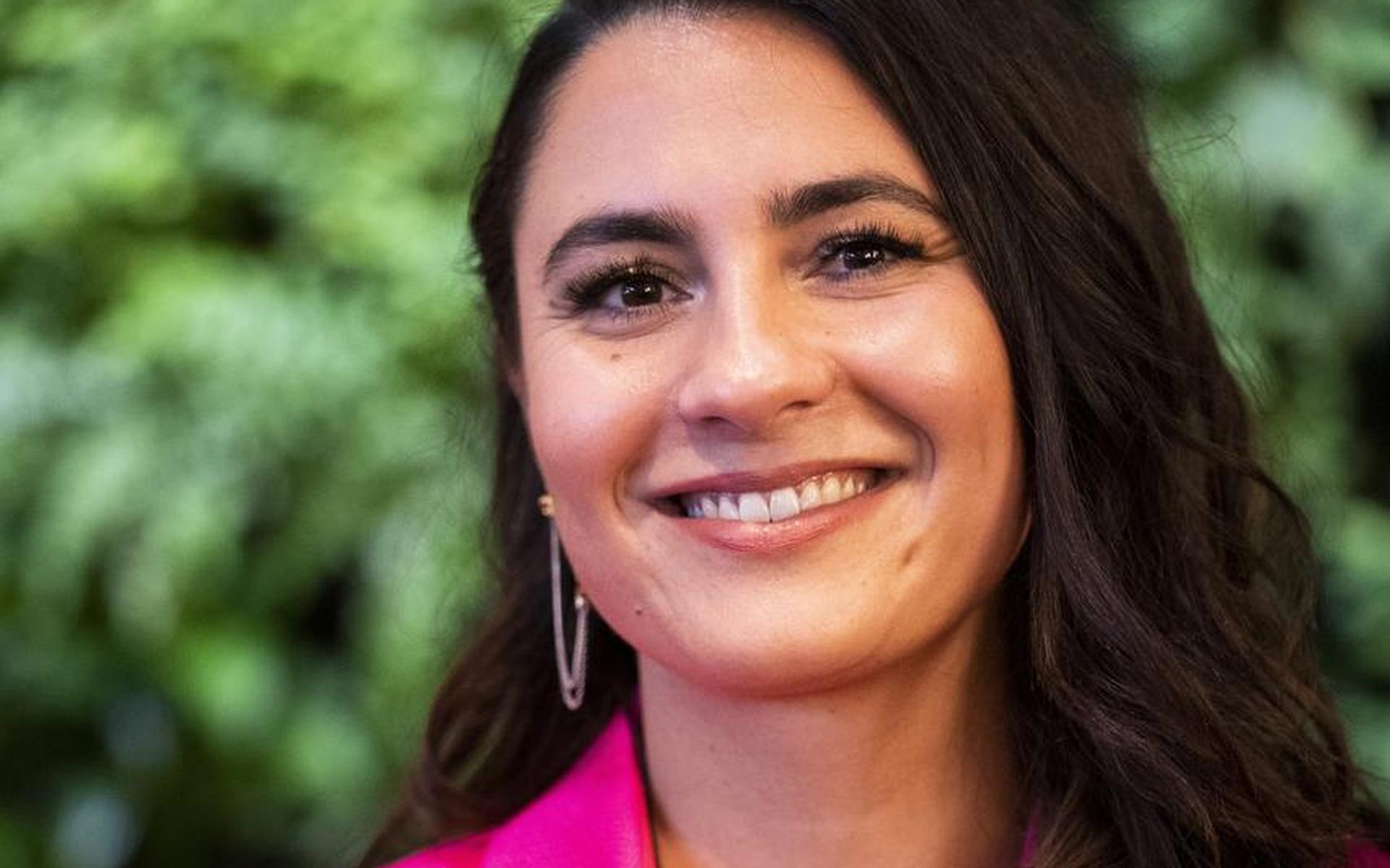 Bij de nieuwe talkshow van Nadia Moussaid zien we geen BN’ers.