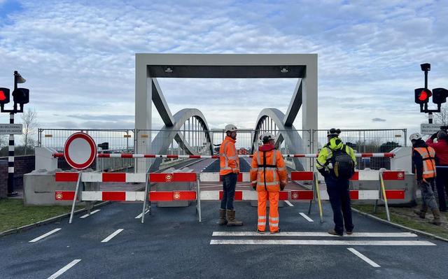 Einde aan maandenlange stremming Dorkwerderbrug