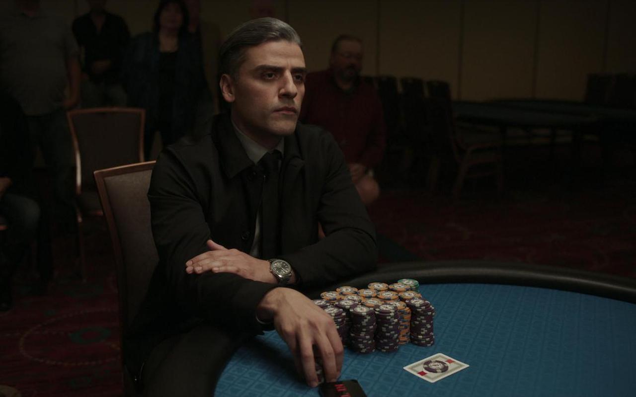 Oscar Isaac als William Tell in The card counter. Oscar Isaac als William Tell in The card counter.