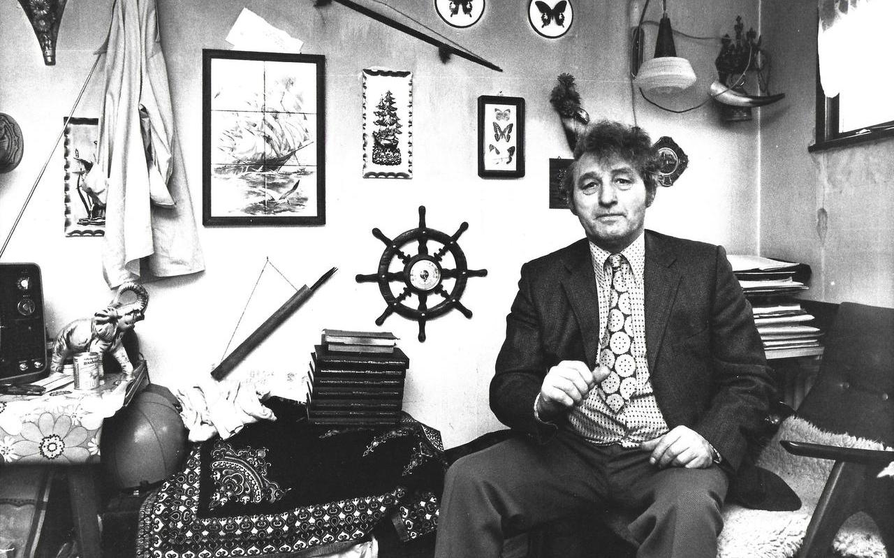Tjerk Vermaning in 1981 op zijn boot. Tjerk Vermaning in 1981 op zijn boot.