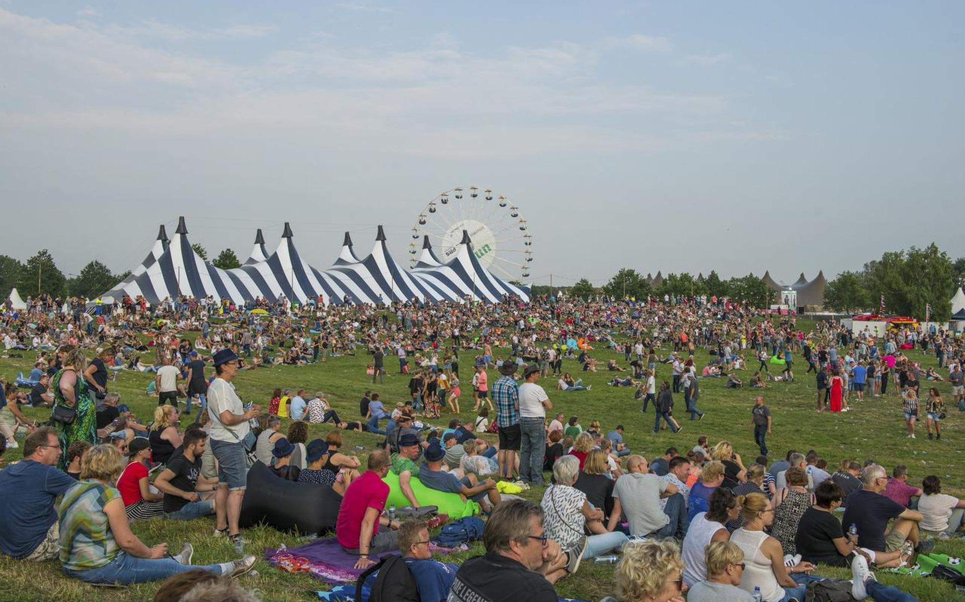 Hello Festival in Emmen zet pendelbussen in (en nog gratis ook