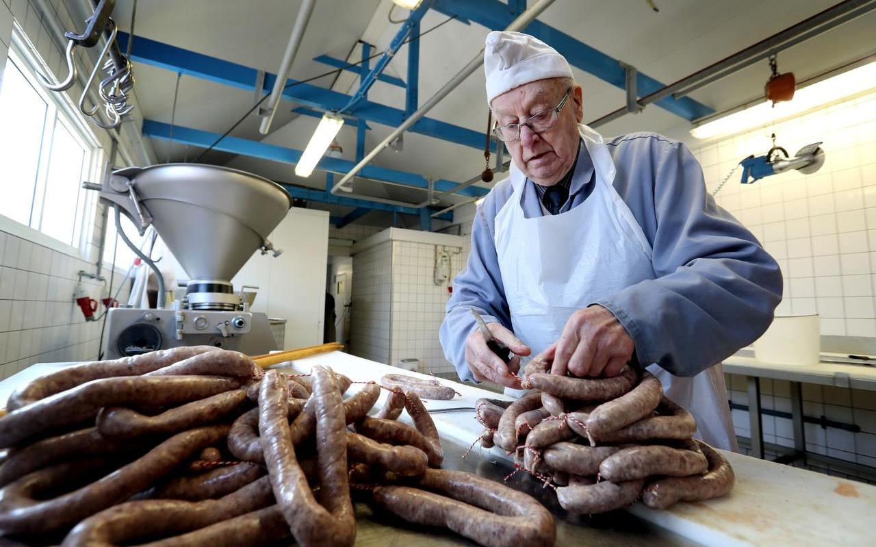 Wiebe Dijkstra (93): „Ik vind biefstuk niets aan. Doe mij maar een speklapje.” Foto: Harry Tielman Wiebe Dijkstra (93): „Ik vind biefstuk niets aan. Doe mij maar een speklapje.” Foto: Harry Tielman