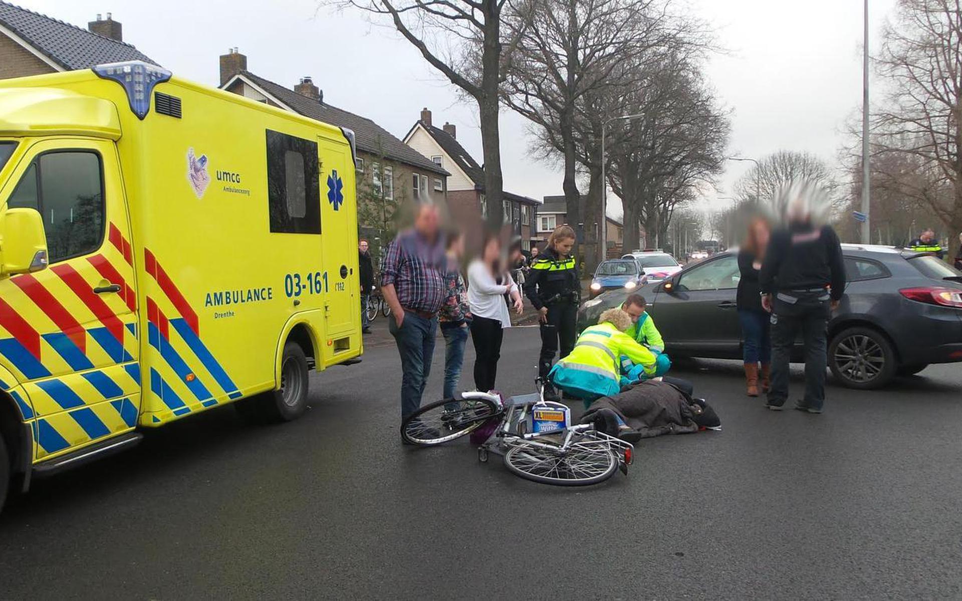 Fietser In Hoogeveen Gewond Door Botsing Met Auto - Dagblad Van Het Noorden