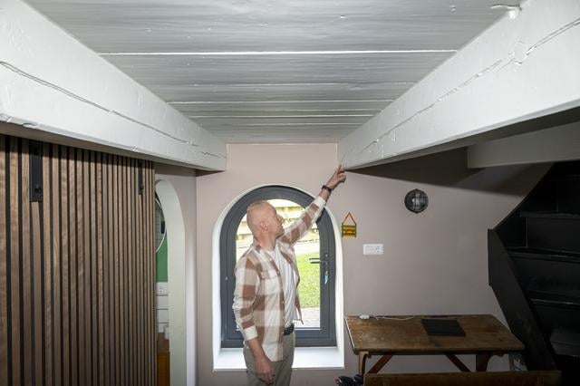 Oude sluiswachtershuis van Rolf (43) uit Assen heeft flinke schade door aardbeving