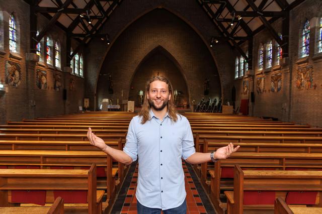 Jerke (28) uit Assen was gereformeerd en werd katholiek. ‘Als christen ben je altijd op zoek’