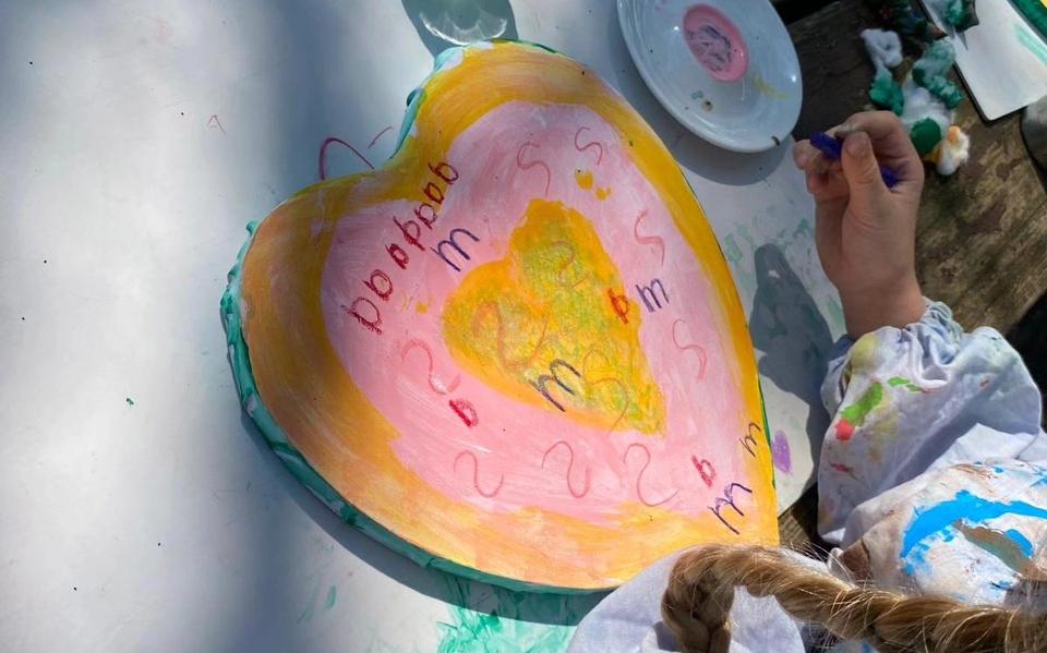 Bij De Verwondering staan onder meer creativiteit, cultuur en natuur centraal.  