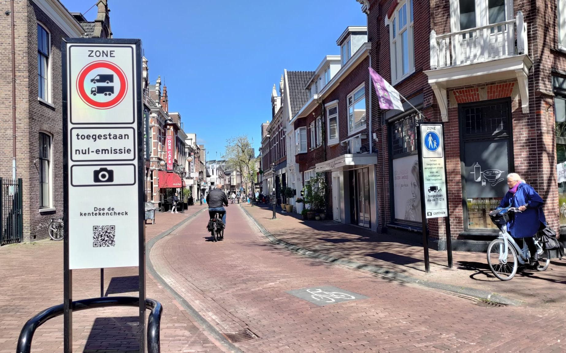 Een van de zero-emissiezone-borden in Assen. 
