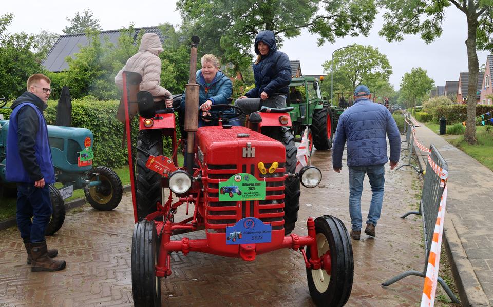 Oude tractoren in Altena.