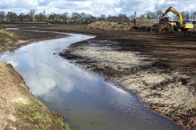 Liefst 180.000 kuub grond afgraven om Drostendiep bij Oosterhesselen natuurlijker te maken