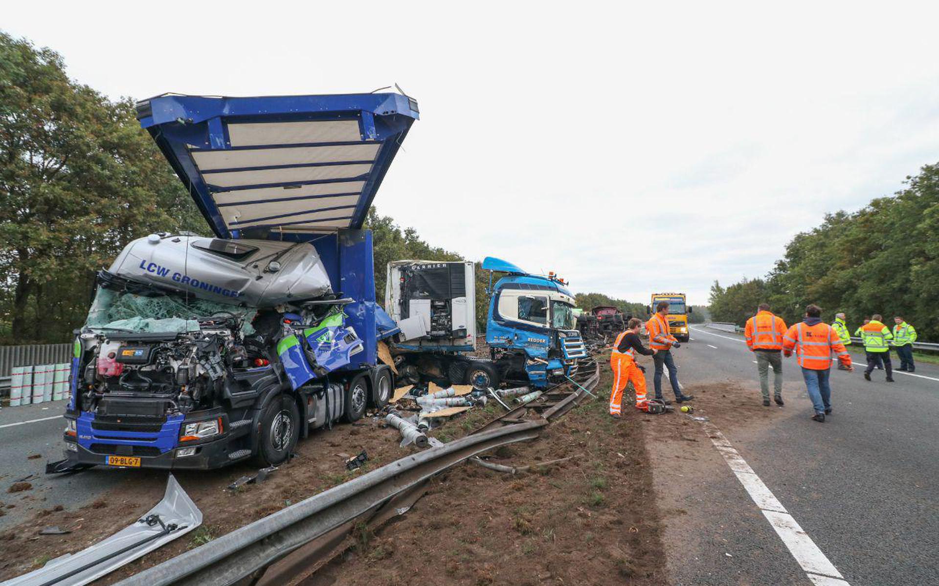 Rijkswaterstaat Druk Met Opruimen Grote Rommel Op A28 En Dat Duurt