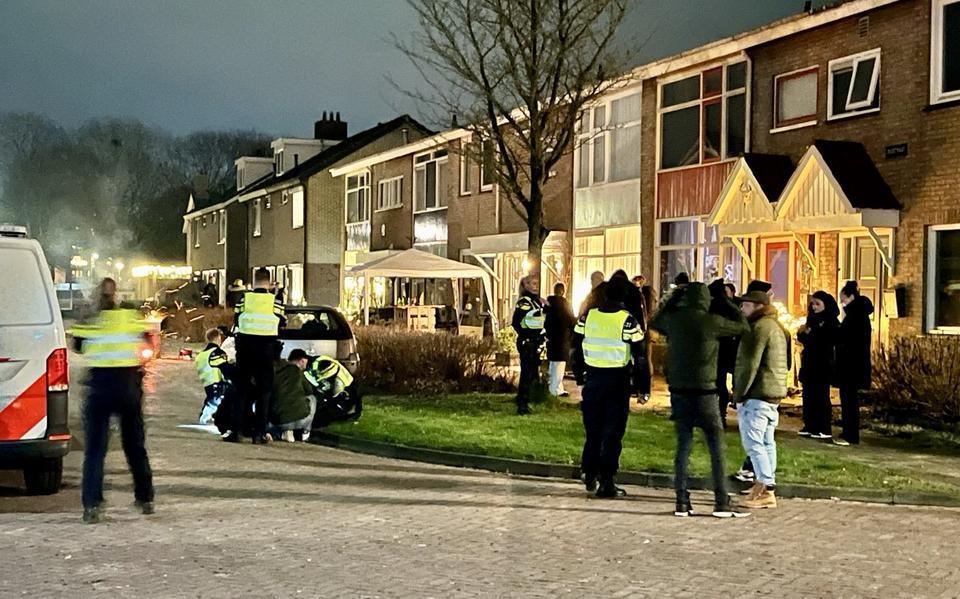 Politie doet onderzoek na vermeende steekpartij in Hoogeveen.