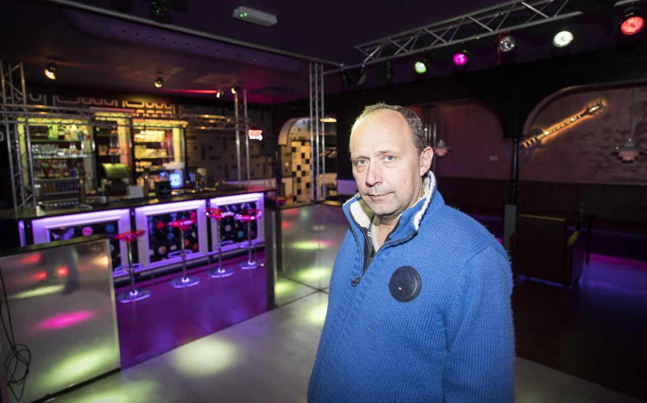Paul van Essen heeft grote plannen met zijn nieuwe café Bullseye. Paul van Essen heeft grote plannen met zijn nieuwe café Bullseye.