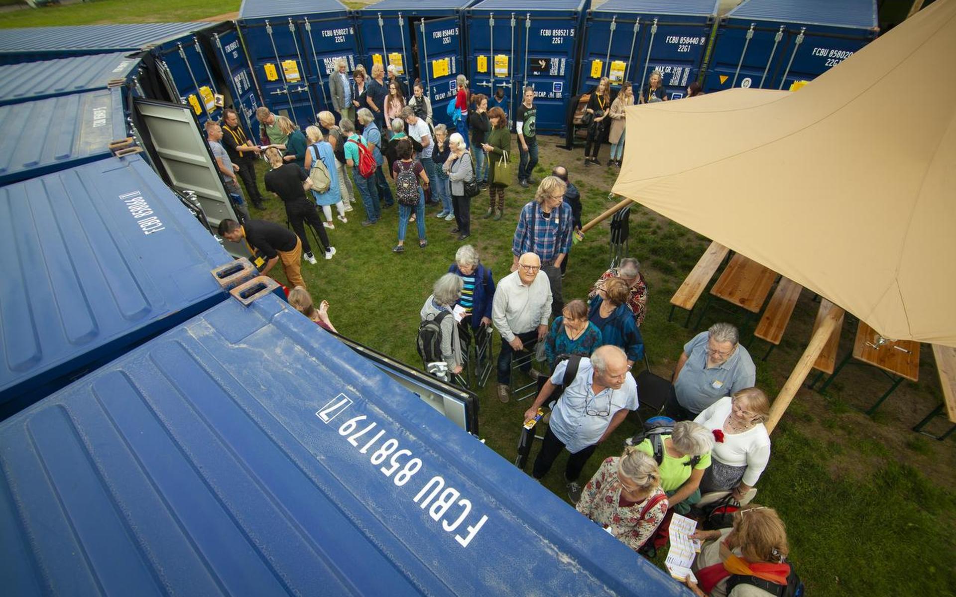 De zogenaamde containervoorstellingen waren onderdeel van Puppet International in 2018.