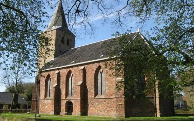 Kunst in de kerken in Westerbork. Exposities van Thea Oost en Annet Verplanke