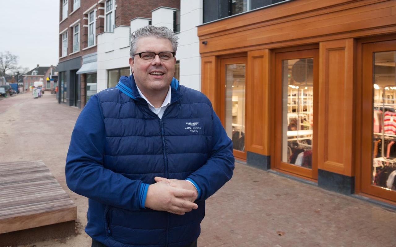 Jan ten Kate: ,,Waar een ander zou zeggen: dat vind ik lastig, stuur ze dan maar naar mij toe.” Foto Gerrit Boer
Jan ten Kate: ,,Waar een ander zou zeggen: dat vind ik lastig, stuur ze dan maar naar mij toe.” Foto Gerrit Boer
