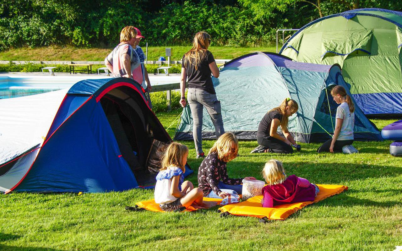De kinderen konden kamperen in hun eigen tent.