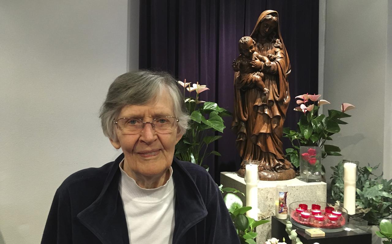 Zuster Wilma is een laatste nog levende ‘nonnen van Weiteveen’. ,,Het was voor mij het paradijs. Ik beleefde er een heerlijke tijd.’’ Foto: DvhN