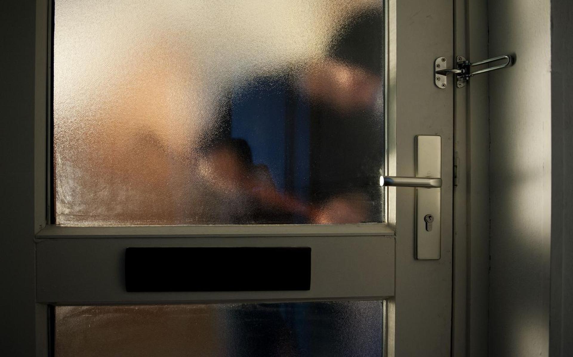 Zes jaar cel geëist voor 'koelbloedige' woningoverval - Dagblad van het Noorden - Dagblad van het No