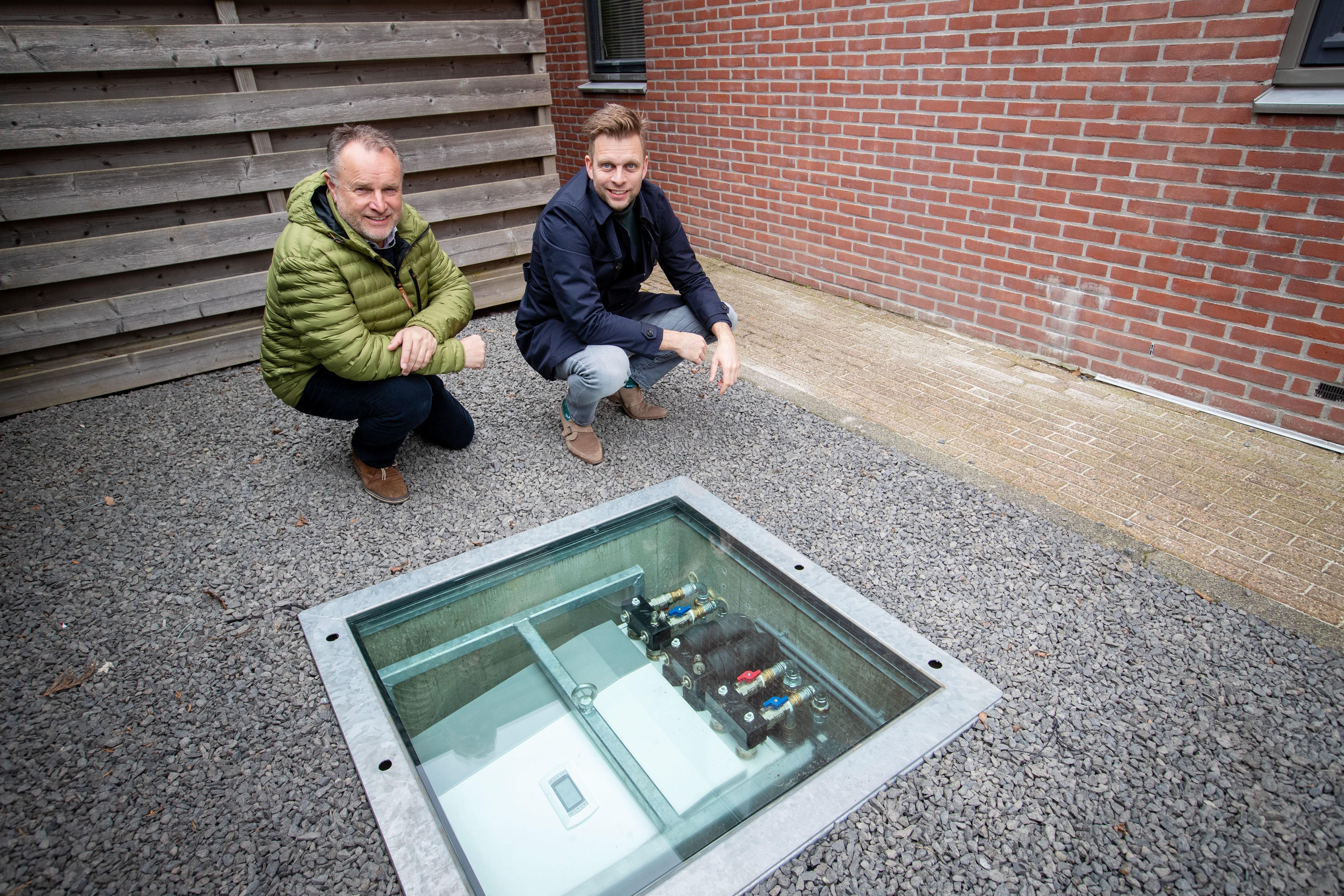 Dit bedrijf in Nieuw-Buinen heeft de oplossing om een aardwarmtepomp geruisloos en onzichtbaar te ma