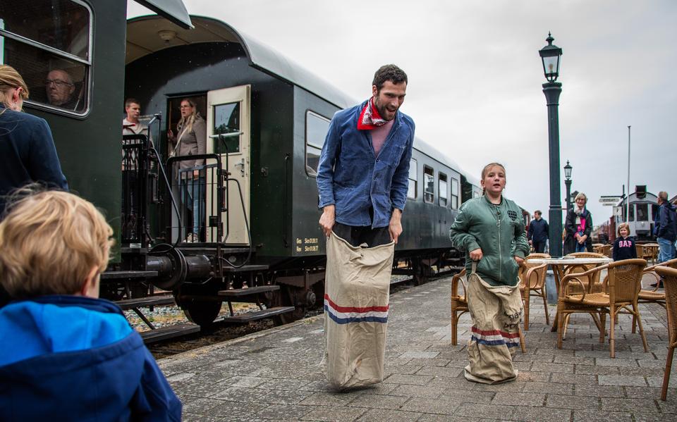 De Nationale Stoomtreindag bij STAR Stadskanaal: treinen maar ook andere activiteiten.