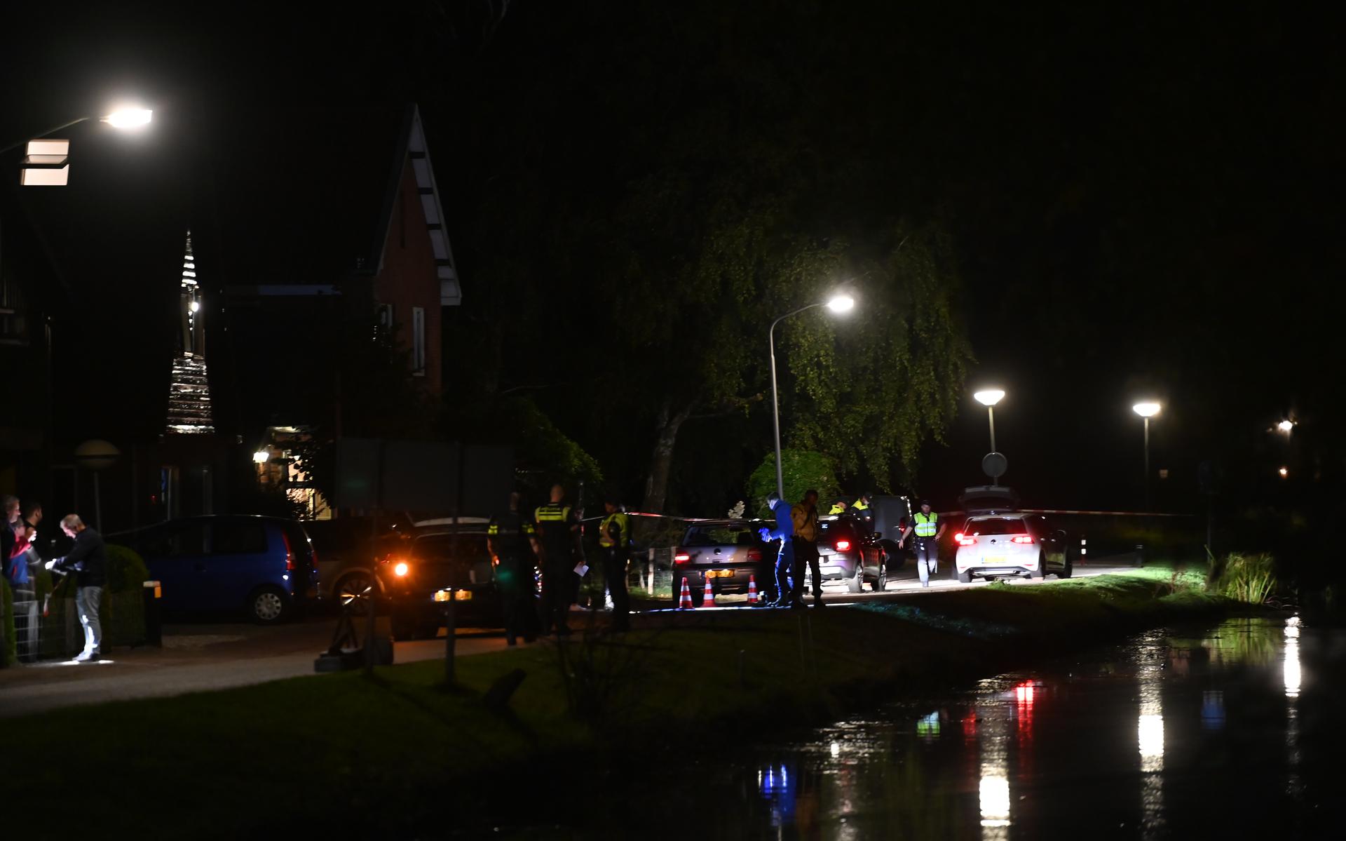 Poltieonderzoek op de plek in Kiel-Windeweer waar geschoten is.